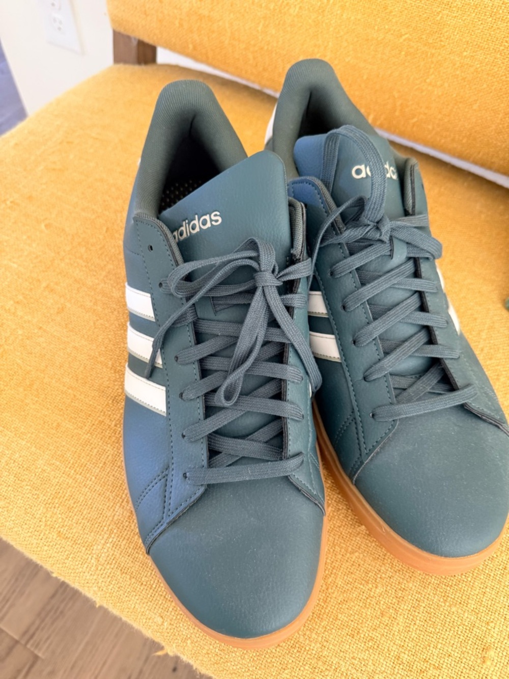 adidas Men’s Dark Green Low-Top Sneakers with White Stripes